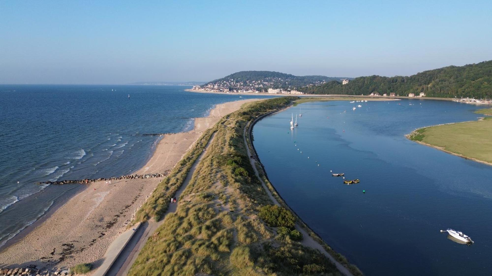 L'Echappee Cabourgeaise Διαμέρισμα Εξωτερικό φωτογραφία